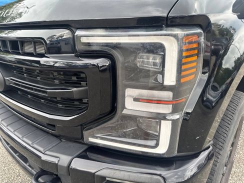 Used 2022 Ford F350 Lariat w/ Lariat Ultimate Package AWD/4WD image 10
