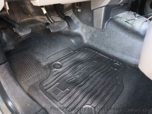 Used 2019 Ford F250 XL w/ Power Equipment Group RWD image 12