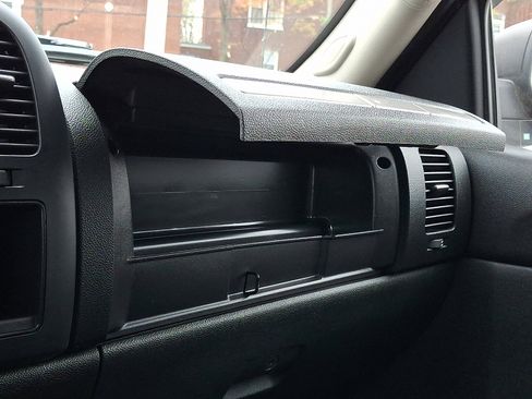 Used 2009 Chevrolet Silverado 1500 LT image 22