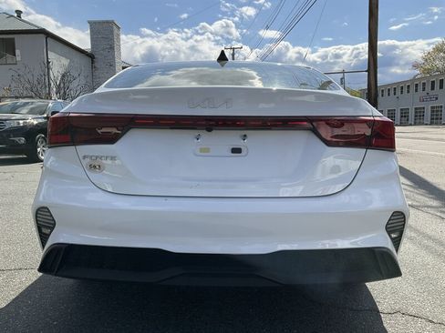 Used 2023 Kia Forte LXS FWD image 6
