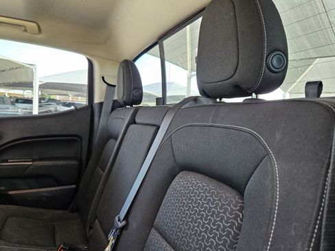Used 2016 GMC Canyon SLE RWD image 15