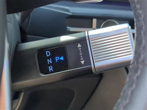 Used 2024 Hyundai Santa Fe Limited image 11