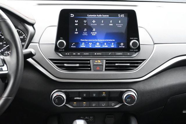 Used 2025 Nissan Altima 2.5 SR FWD image 8