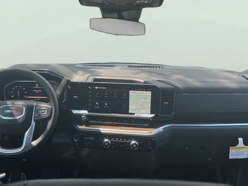 New 2026 GMC Sierra 1500 SLE image 21