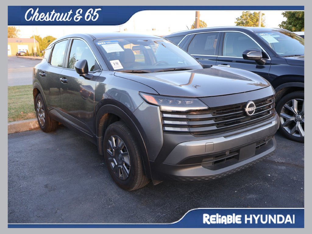Used 2025 Nissan Kicks S FWD image 1