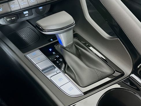 New 2026 Hyundai Elantra Limited w/ Cargo Package FWD image 17