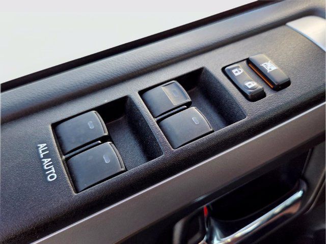 Used 2022 Toyota 4Runner SR5 Premium w/ Moonroof Package AWD/4WD image 37