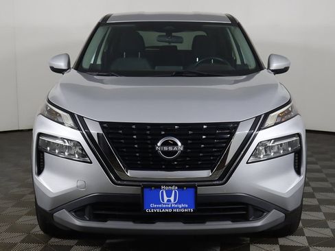 Used 2022 Nissan Rogue SV image 9