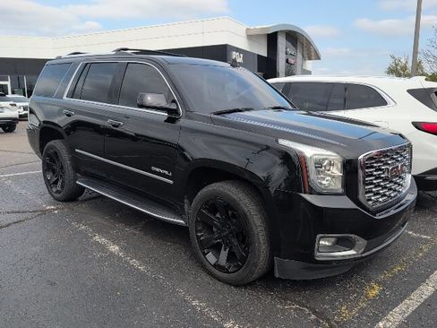 Used 2018 GMC Yukon Denali w/ Open Road Package AWD/4WD image 3