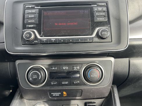 Used 2019 Nissan Leaf S w/ S Charge Package image 5