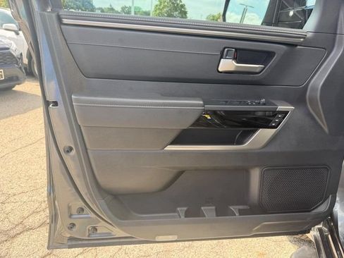 Used 2026 Toyota Tundra Limited AWD/4WD image 19