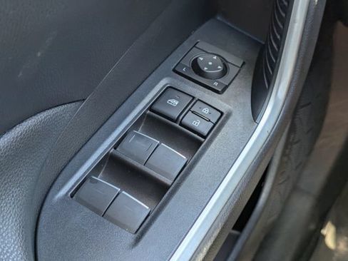 Used 2022 Toyota RAV4 SE AWD/4WD image 23