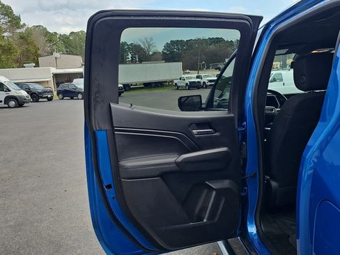 Used 2023 GMC Canyon Elevation w/ Convenience Package image 29