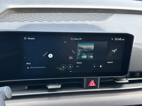 New 2026 Kia Carnival EX FWD image 30