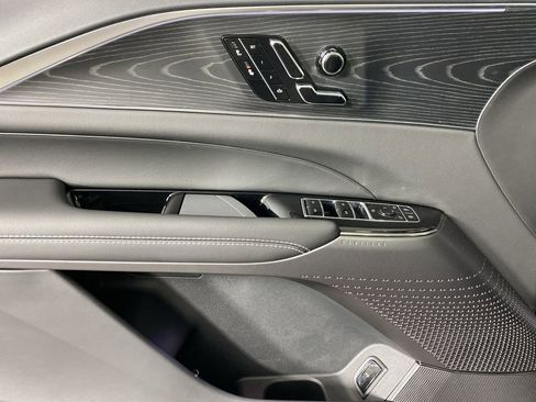 New 2026 Cadillac Lyriq Luxury image 21