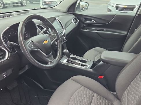 Used 2018 Chevrolet Equinox LT w/ Sun & Infotainment Package FWD image 9