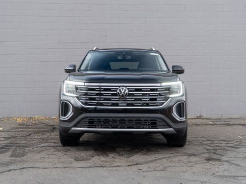 New 2026 Volkswagen Atlas SEL image 2