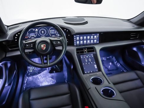 Certified 2023 Porsche Taycan image 18