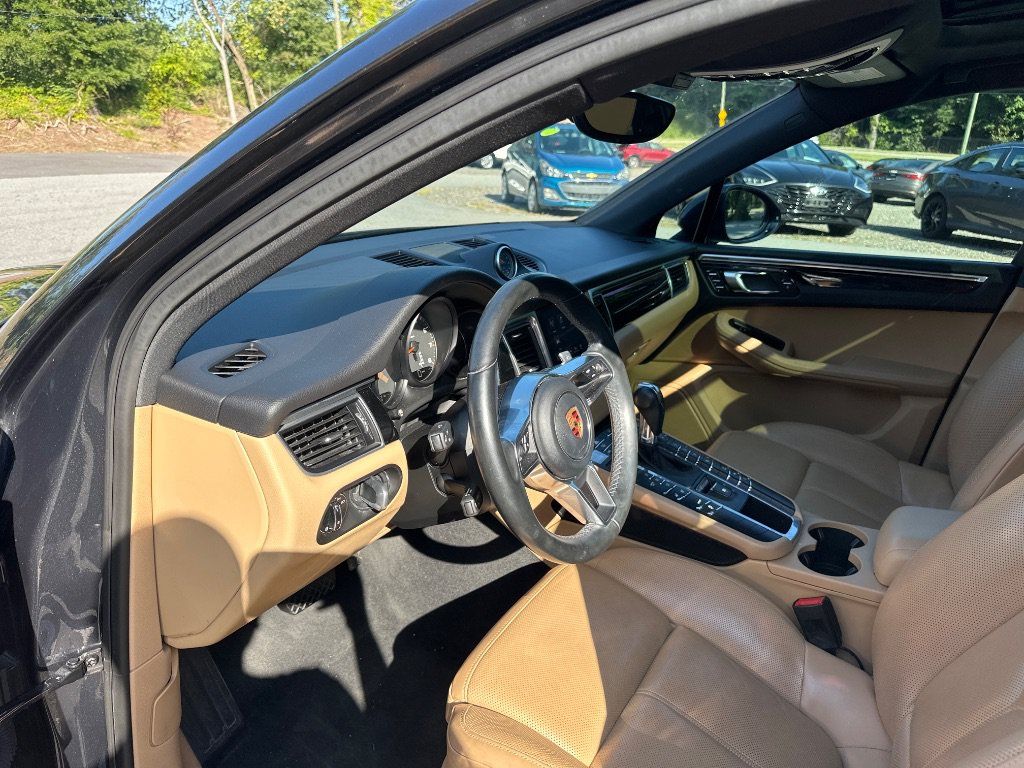Used 2018 Porsche Macan AWD/4WD image 14