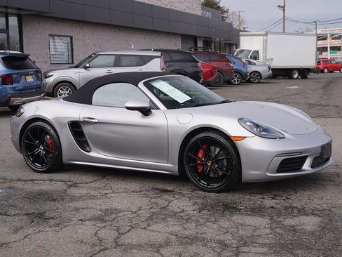 Used 2023 Porsche 718 Boxster S w/ Sport Chrono Package image 2