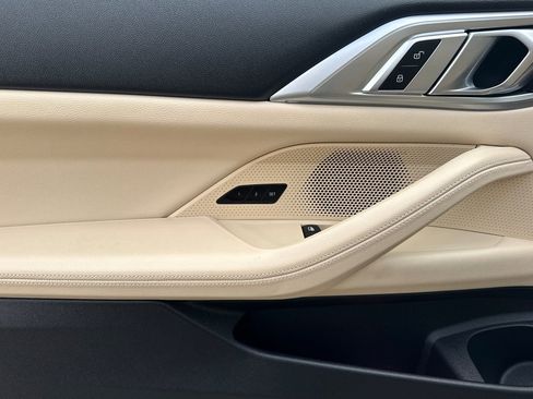 Used 2021 BMW 430i Coupe w/ Convenience Package RWD image 11