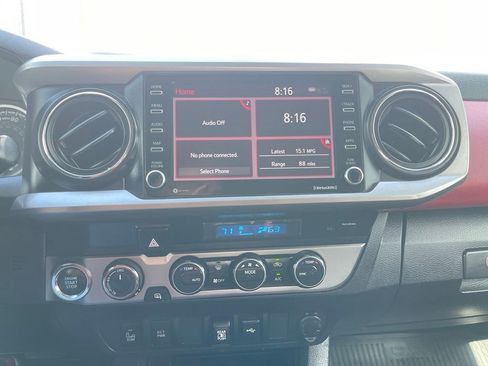 Used 2023 Toyota Tacoma SR5 w/ Technology Package AWD/4WD image 33