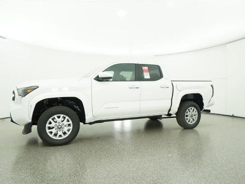 New 2026 Toyota Tacoma SR5 image 8