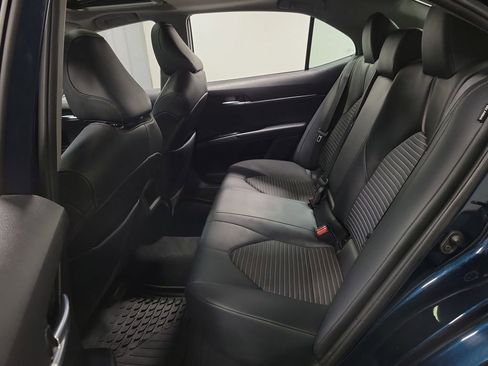 Used 2020 Toyota Camry SE FWD image 23