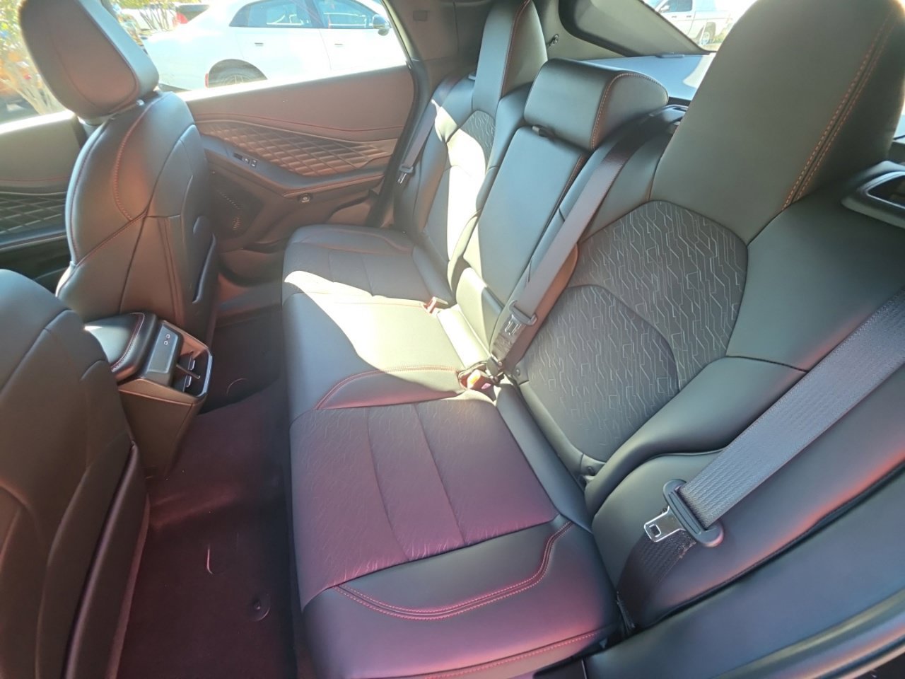 New 2027 Dodge Charger R/T w/ Driver Convenience Group AWD/4WD image 18