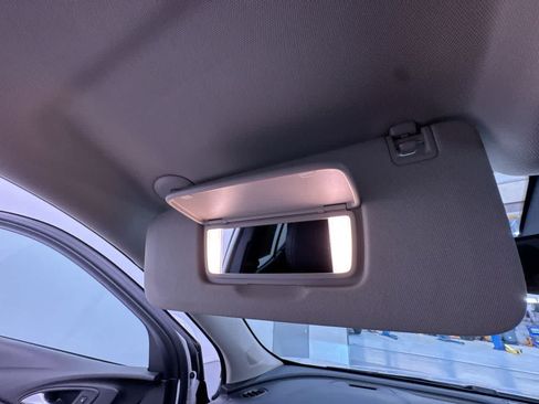 Used 2025 Buick Encore GX Preferred FWD image 32