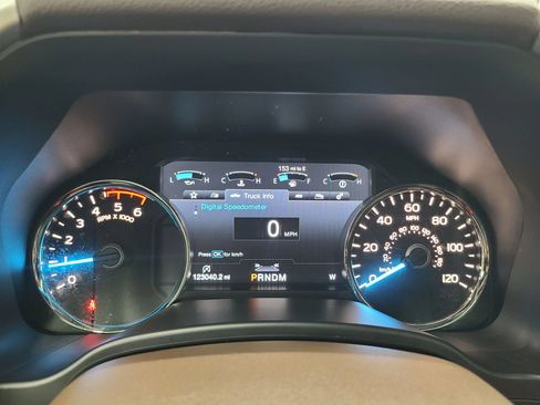 Used 2018 Ford F150 King Ranch w/ Equipment Group 601A Luxury AWD/4WD image 28