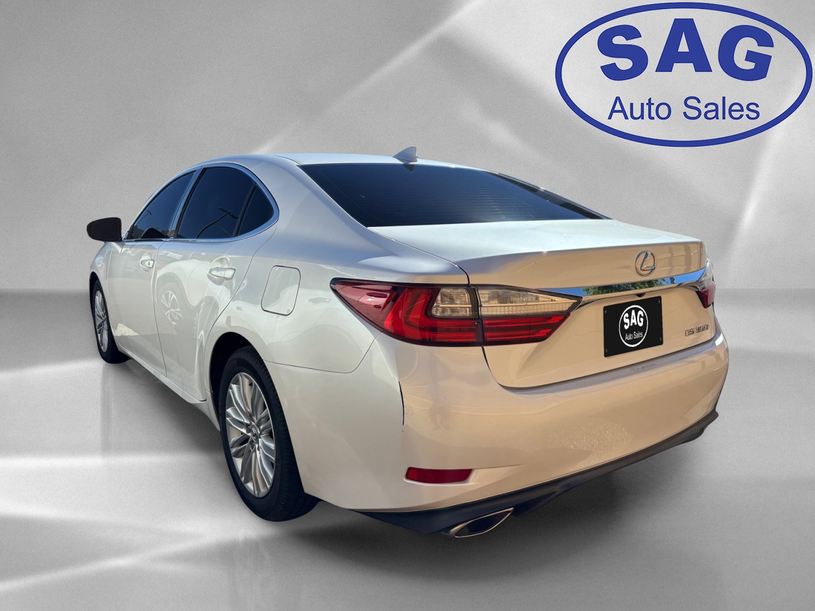 Used 2018 Lexus ES 350 w/ Accessory Package 2 FWD image 4