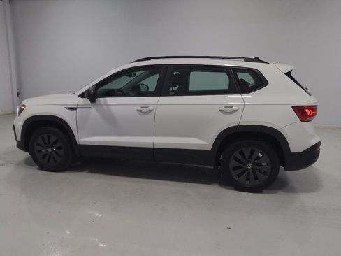 Used 2024 Volkswagen Taos S FWD image 3