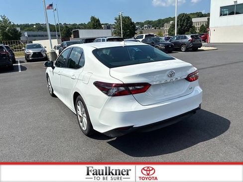 Used 2022 Toyota Camry LE FWD image 10