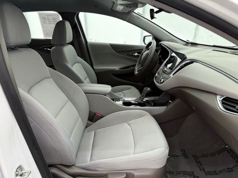 Used 2020 Chevrolet Malibu LT w/ Fleet LT Safety Plus Package image 17