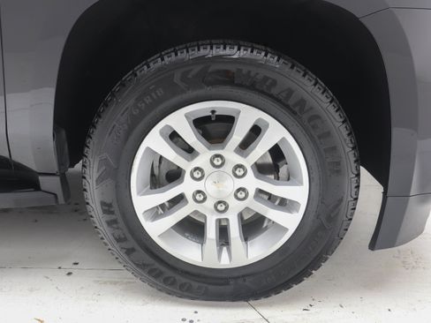 Used 2019 Chevrolet Suburban LS w/ Max Trailering Package AWD/4WD image 35