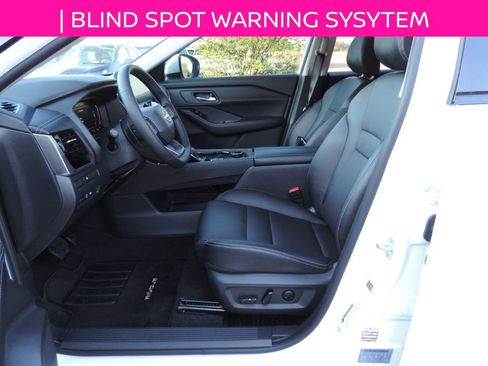 Used 2025 Nissan Rogue SL image 15