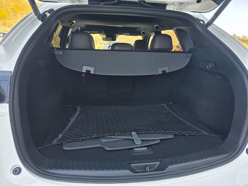 New 2025 MAZDA CX-5 Signature image 8