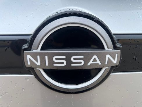 Used 2024 Nissan Pathfinder SV FWD image 12