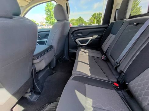 Used 2024 Nissan Titan SV AWD/4WD image 23