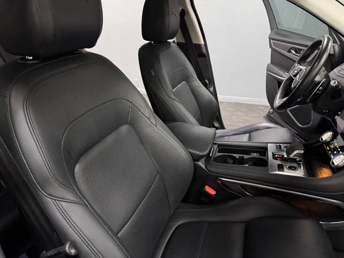 Used 2021 Jaguar F-PACE S image 57