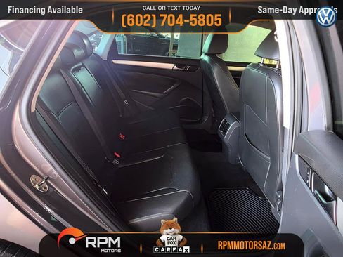 Used 2013 Volkswagen Passat 2.5 SE FWD image 11