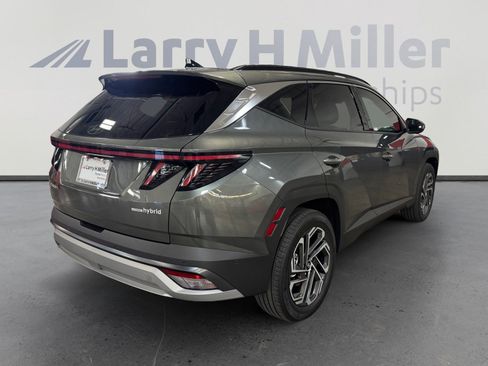 Used 2026 Hyundai Tucson Limited AWD/4WD image 5