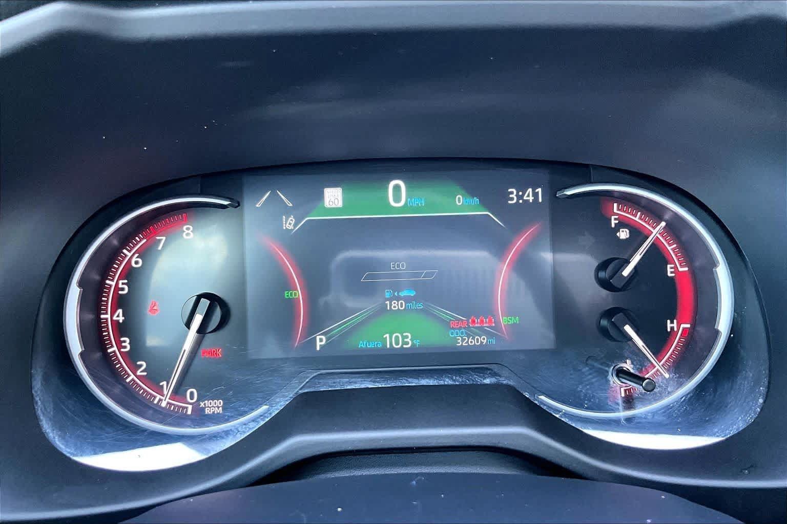 Used 2025 Toyota RAV4 XLE FWD image 24