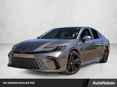 Used 2025 Toyota Camry XSE w/ Premium Package FWD image 1