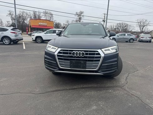 Used 2020 Audi Q5 2.0T Premium Plus w/ Premium Plus Package image 2