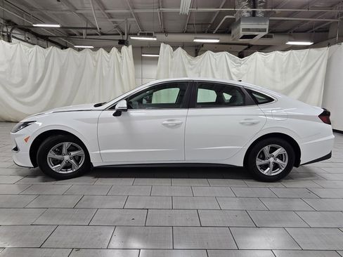 Used 2023 Hyundai Sonata SE image 11