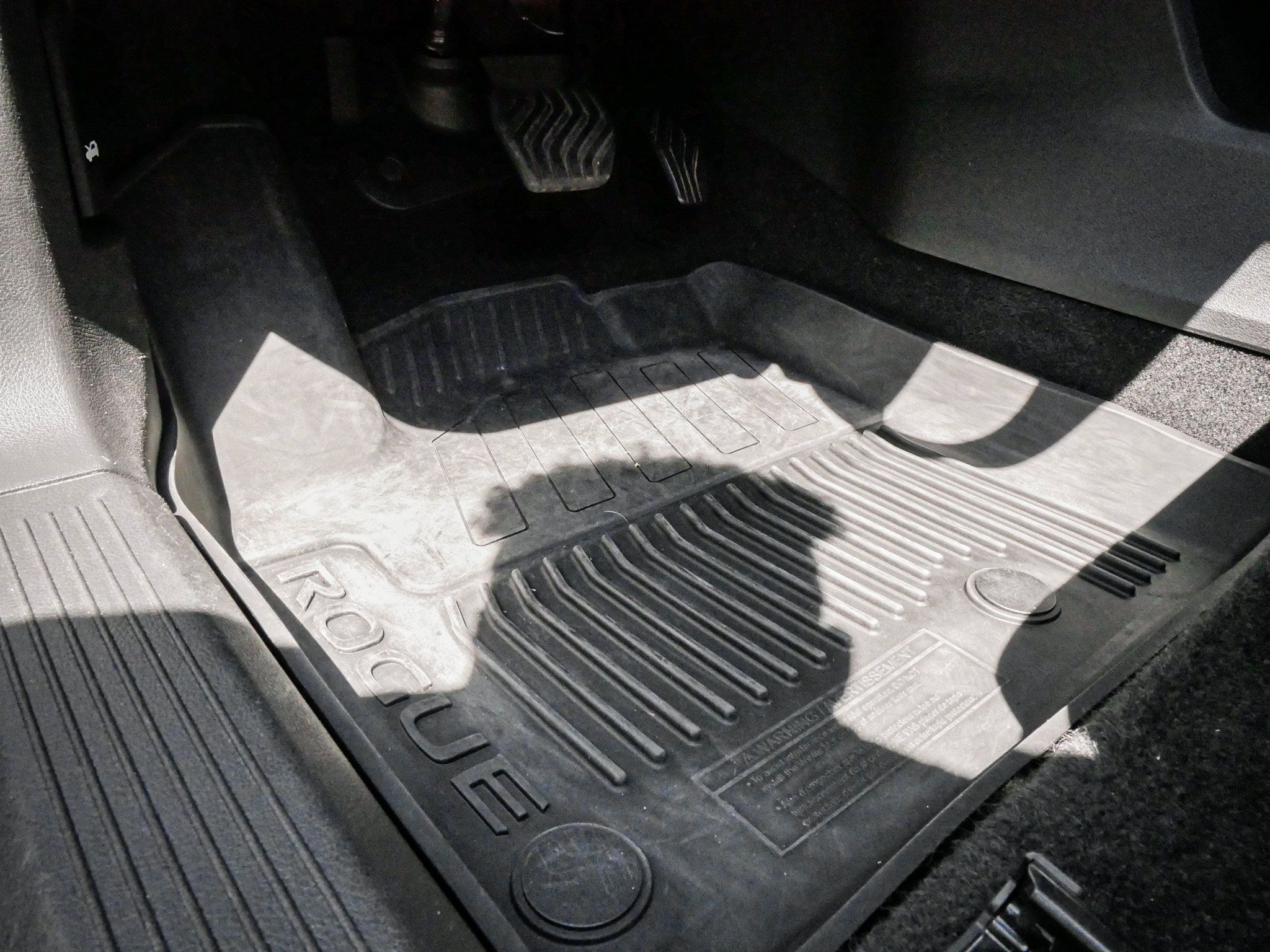 Used 2021 Nissan Rogue SV FWD image 17