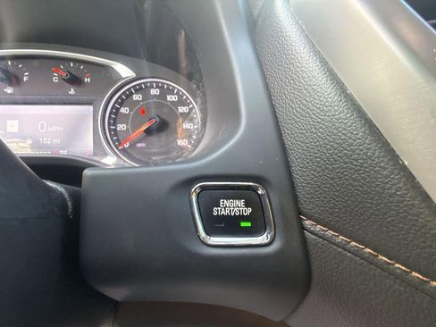 Certified 2023 GMC Acadia AT4 w/ Preferred Package image 22