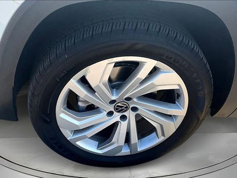 Used 2022 Volkswagen Atlas SE image 30